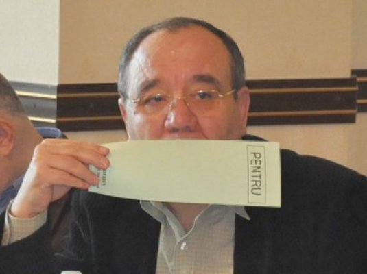 Surpriză! Consilierul local Dede Perodin a demisionat din UDTTMR